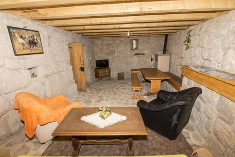 House Mario - Unit 373073-13