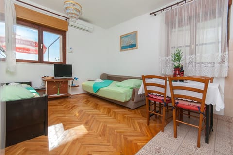 Apartments Franka - Unit 373081-13