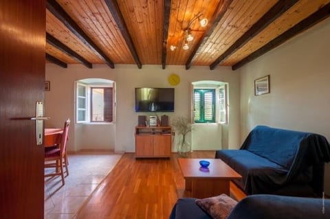 Apartment Meri - Unit 373085-13