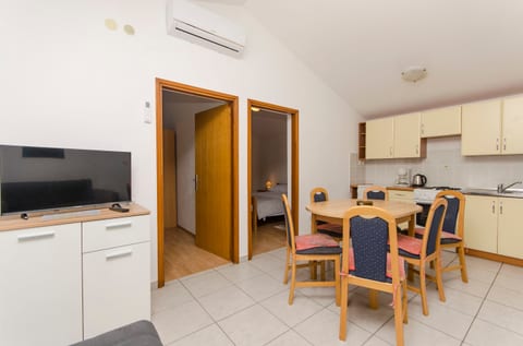 Apartments Remi - Unit 373090-13