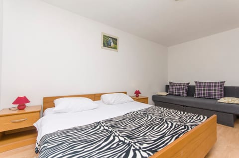 Apartments Remi - Unit 373092-13