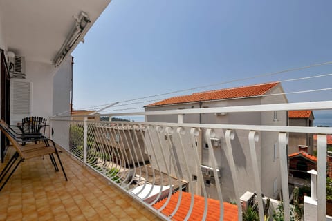 Apartment Prgo - Unit 373095-13