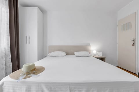 Apartments Ivica - Unit 373098-13