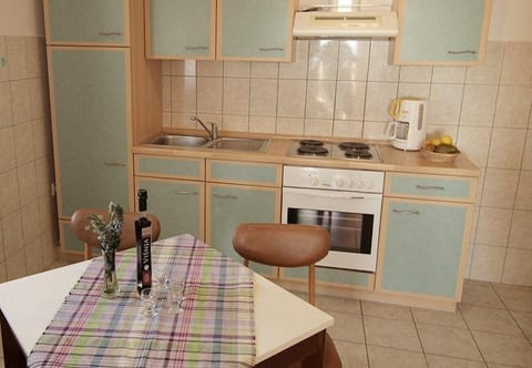 Apartments Ivan Z - Unit 373112-13