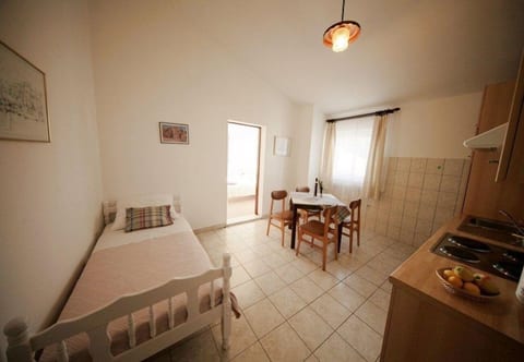 Apartments Ivan Z - Unit 373112-13
