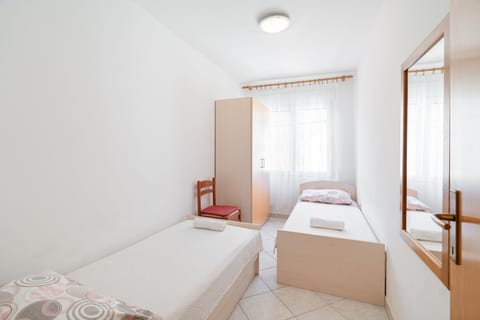 Apartments Srećko - Unit 373133-13