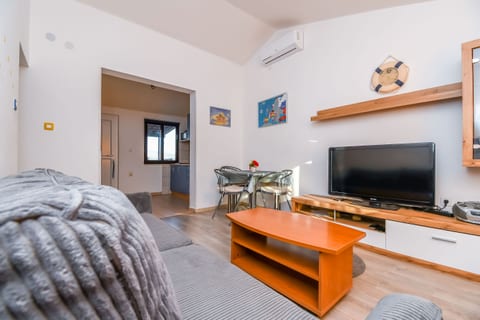 Apartment Denis - Unit 373134-13