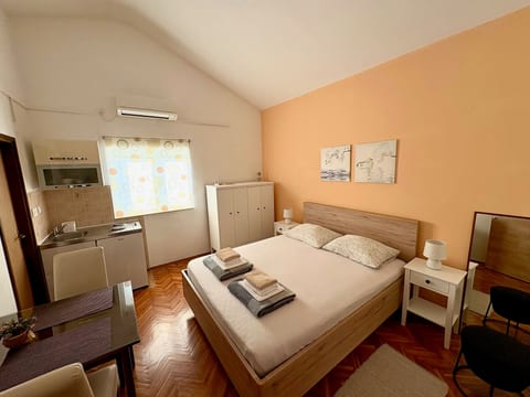 Apartments Ognjen - Unit 373451-13