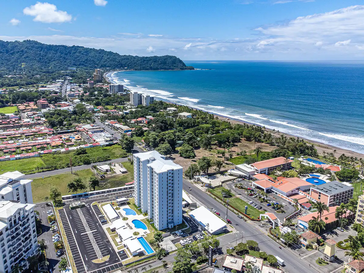 Condo Jadura