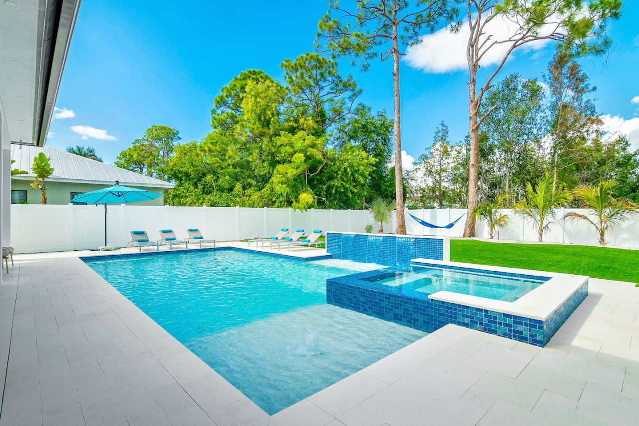 blue-diamond-beach-home/