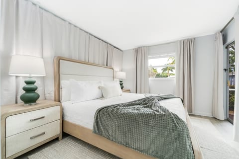 Emerald Oasis Naples • Luxury Stay by 5th Ave