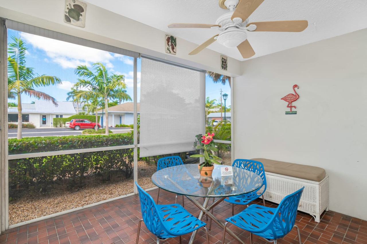 olde-naples-paradise-803/