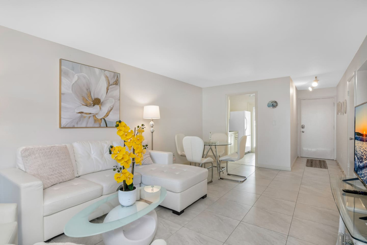 olde-naples-paradise-803/