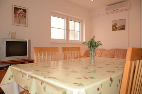 Apartments Iva - Unit 373178-13