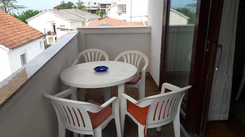 Apartment Miki - Unit 373581-13