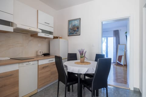 Apartments Josip - Unit 373189-13