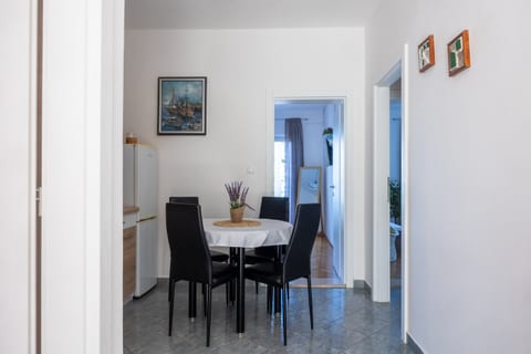 Apartments Josip - Unit 373189-13