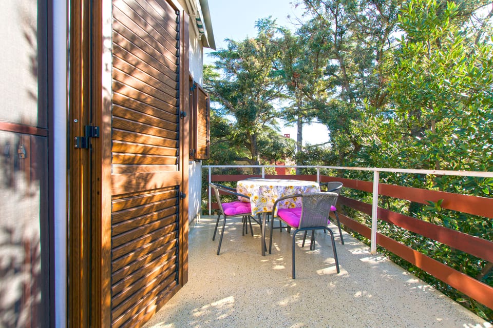 Apartments Maja - Unit 373195-13