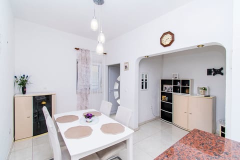 Apartment Knez 1 - Unit 373213-13
