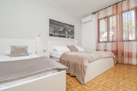 Apartments Pera - Unit 373239-13