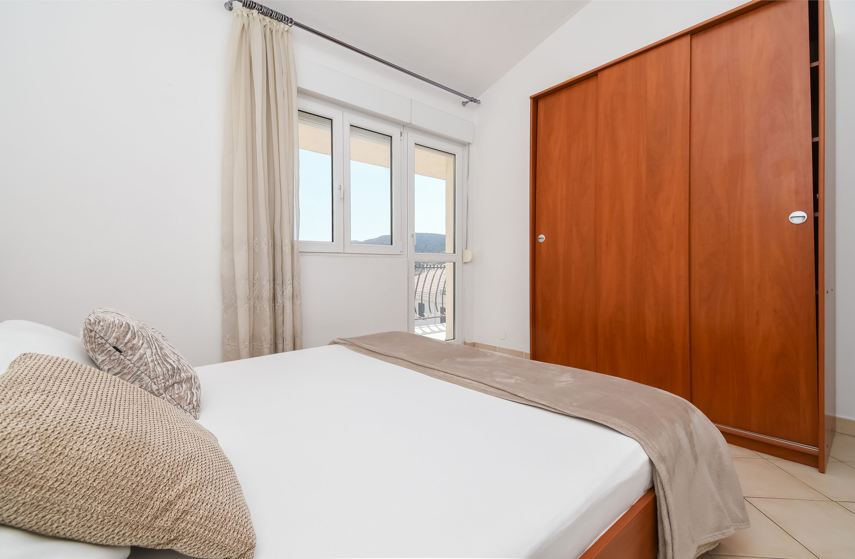 Apartments Pera - Unit 373480-13