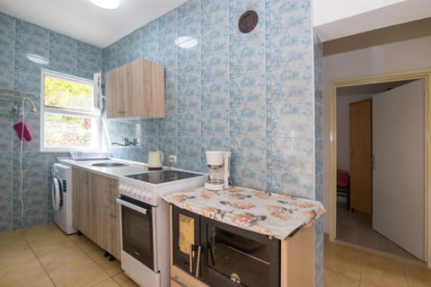 Apartment Goran - Unit 373250-13