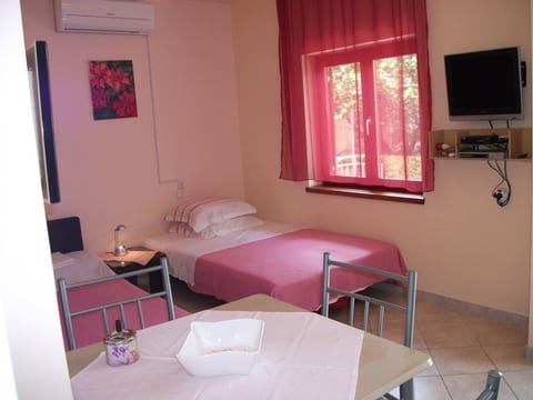Apartment Dusko - Unit 373271-13
