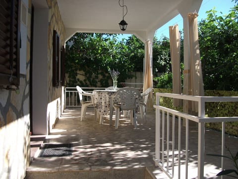 Apartment Dusko - Unit 373271-13