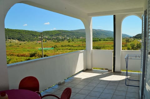 Apartments Ruža (obitelj Čerkez) - Unit 373294-13