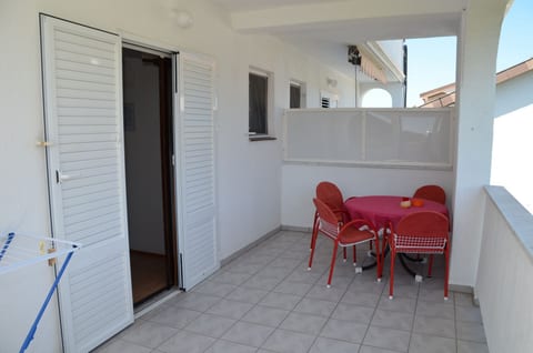 Apartments Ruža (obitelj Čerkez) - Unit 373294-13