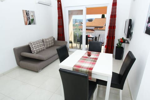Apartments Renato - Unit 373297-13