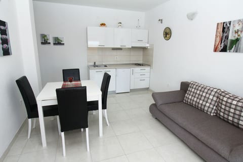 Apartments Renato - Unit 373297-13