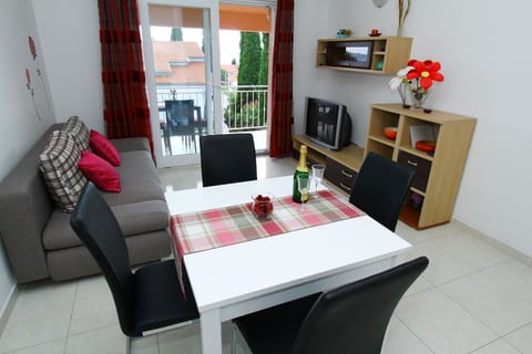 Apartments Renato - Unit 373298-13
