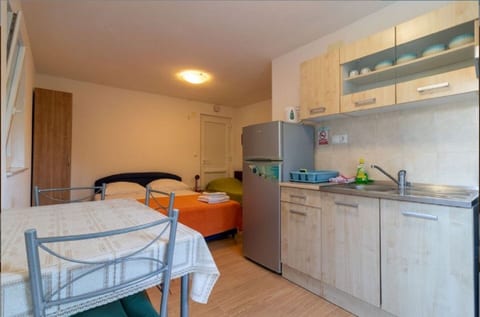 Apartments Mir - Unit 373303-13