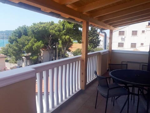 Apartment Tome - Unit 373304-13