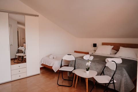 Apartments Darko - Unit 373313-13