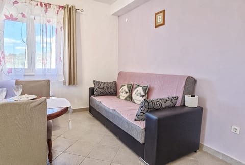 Apartments Vinx - Unit 373323-13