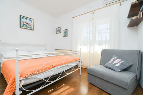 Apartments Zeljko - Unit 373327-13