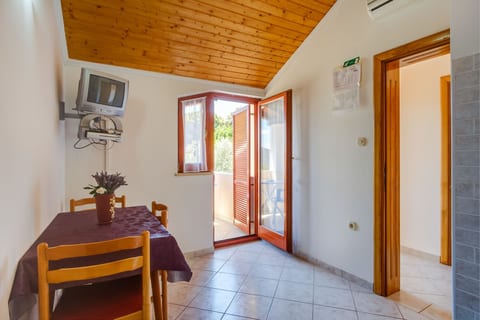 Apartments Stipe - Unit 373331-13