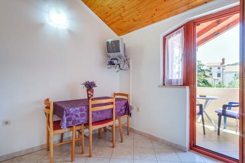 Apartments Stipe - Unit 373331-13
