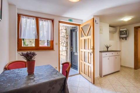 Apartments Stipe - Unit 373332-13