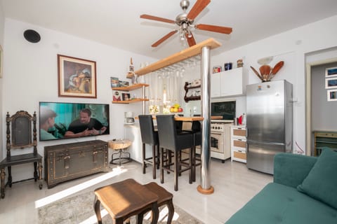 Apartment Renko - Unit 373345-13