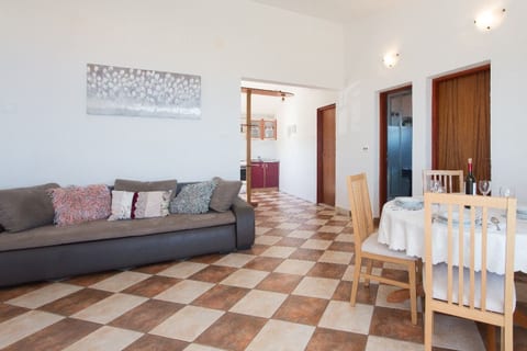 Apartment Sanda - Unit 373375-13