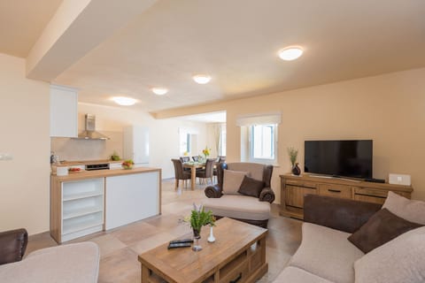 House Sandra - Unit 373397-13
