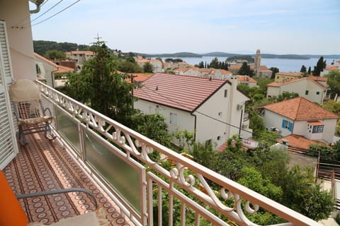 Apartment Tomi - Unit 373407-13