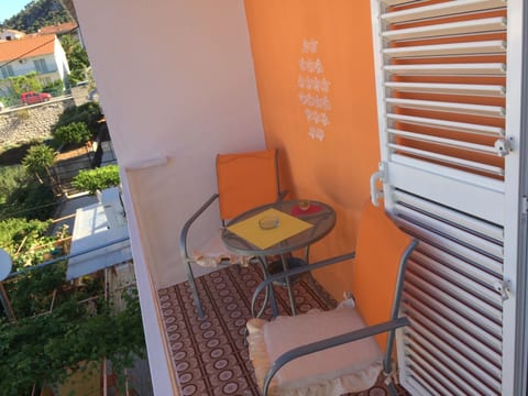 Apartment Tomi - Unit 373407-13
