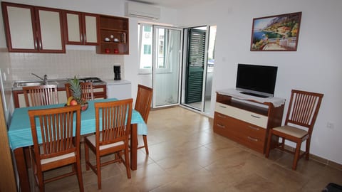 Apartments Ema - Unit 373409-13