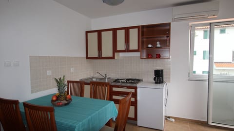 Apartments Ema - Unit 373409-13