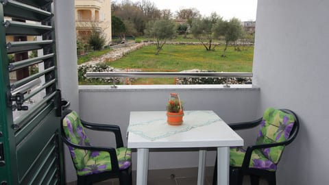 Apartments Ema - Unit 373409-13
