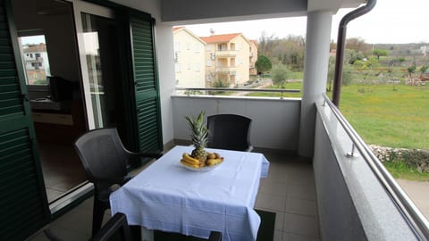 Apartments Ema - Unit 373410-13